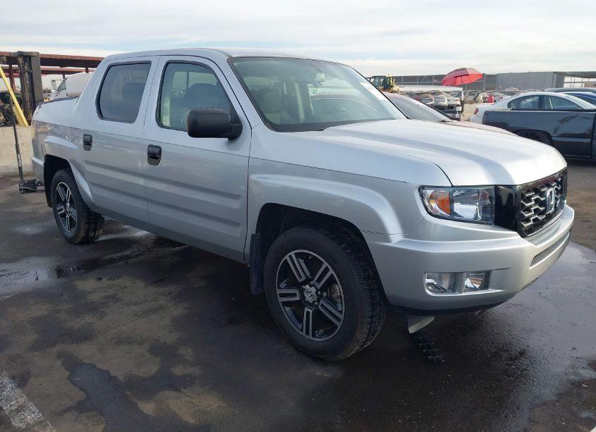 2014 Honda Ridgeline SPORT (VIN 5FPYK1F70EB002631) main photo
