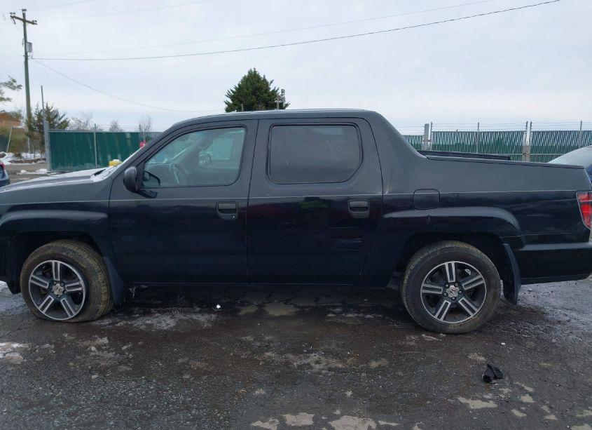 Photo 14 of 2013 Honda Ridgeline SPORT (VIN 5FPYK1F71DB001857)