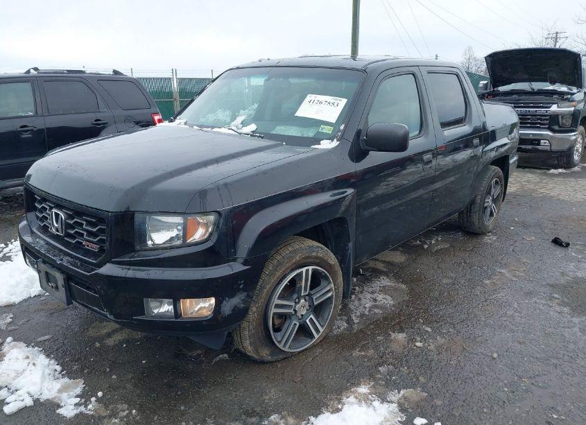 Photo 2 of 2013 Honda Ridgeline SPORT (VIN 5FPYK1F71DB001857)