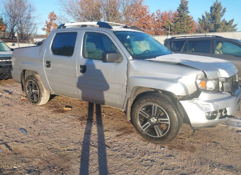 2014 Honda Ridgeline SPORT (VIN 5FPYK1F71EB005635) main photo