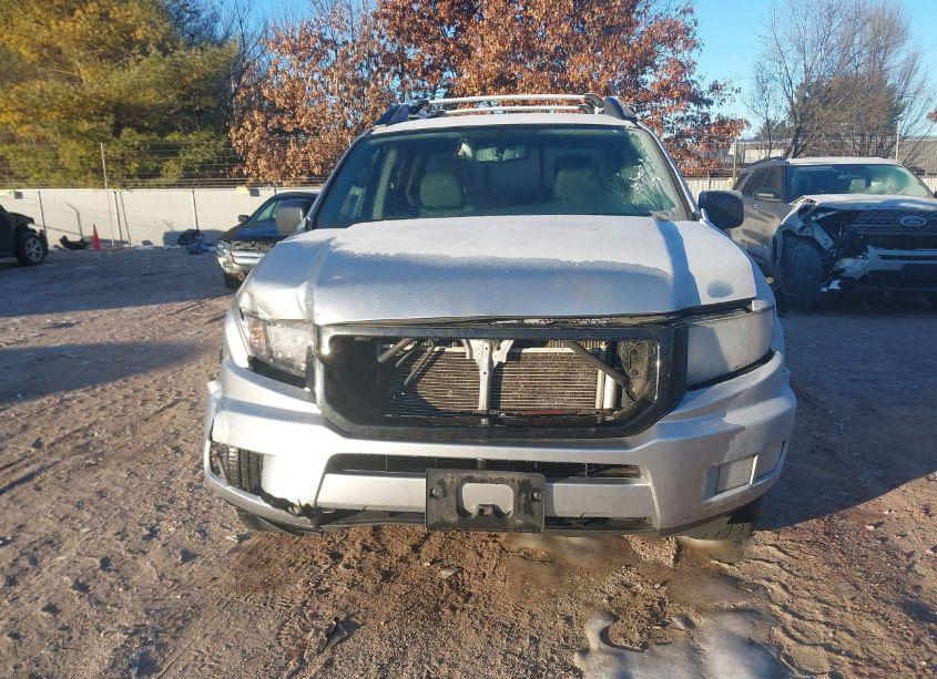 Photo 13 of 2014 Honda Ridgeline SPORT (VIN 5FPYK1F71EB005635)