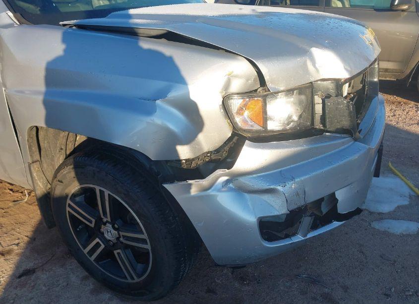 Photo 19 of 2014 Honda Ridgeline SPORT (VIN 5FPYK1F71EB005635)