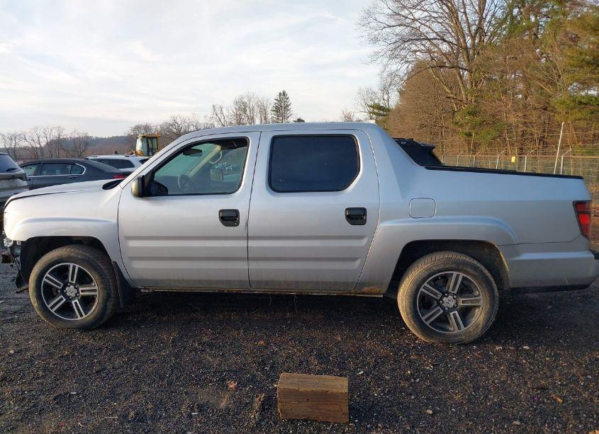 Photo 15 of 2014 Honda Ridgeline SPORT (VIN 5FPYK1F72EB001979)