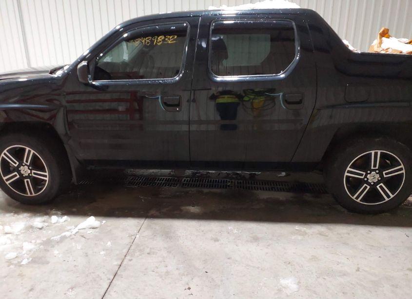 Photo 15 of 2014 Honda Ridgeline SPORT (VIN 5FPYK1F72EB011489)