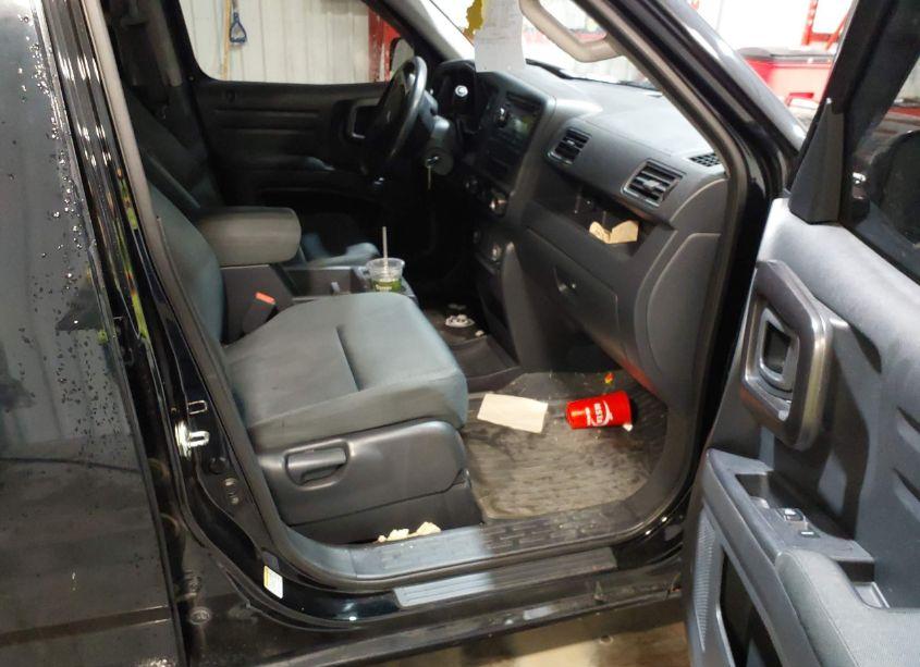 Photo 5 of 2014 Honda Ridgeline SPORT (VIN 5FPYK1F72EB011489)