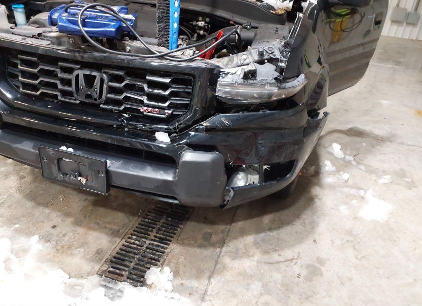 Photo 6 of 2014 Honda Ridgeline SPORT (VIN 5FPYK1F72EB011489)