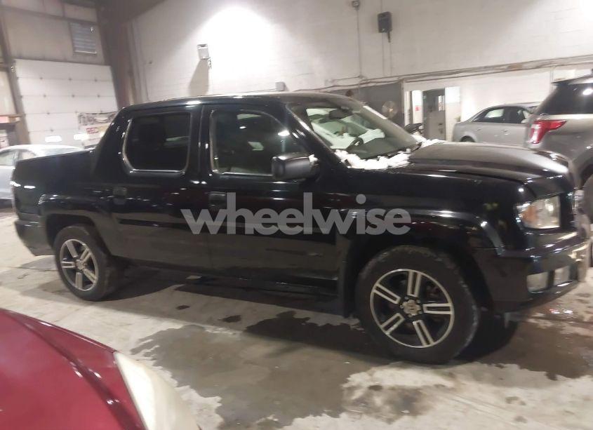 Photo 13 of 2014 Honda Ridgeline SPORT (VIN 5FPYK1F75EB013172)