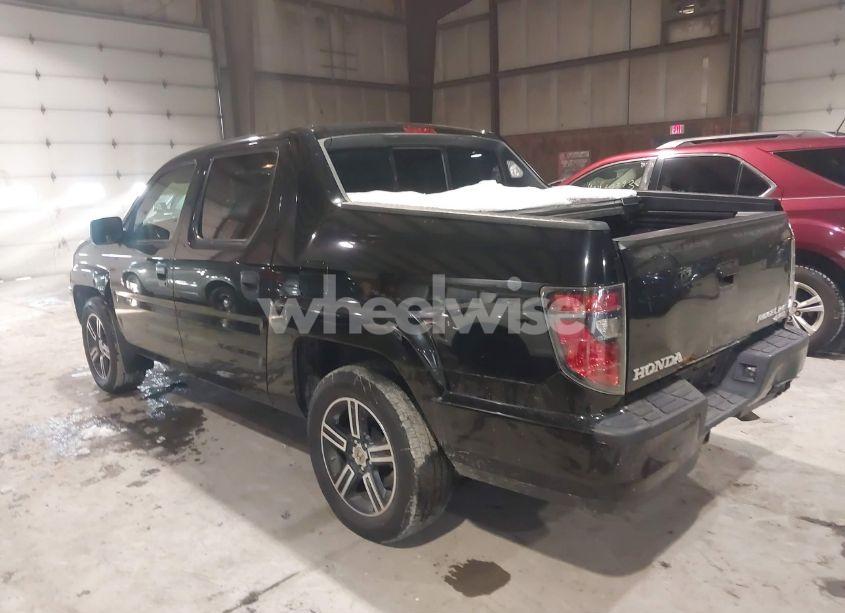 Photo 3 of 2014 Honda Ridgeline SPORT (VIN 5FPYK1F75EB013172)