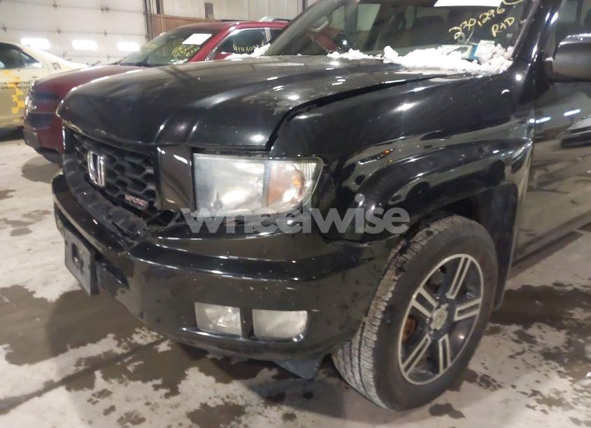 Photo 6 of 2014 Honda Ridgeline SPORT (VIN 5FPYK1F75EB013172)