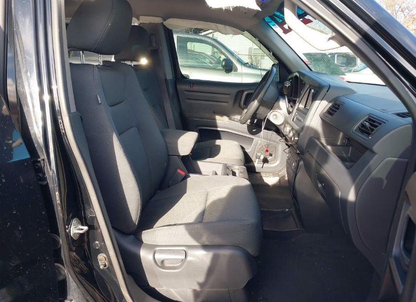 Photo 5 of 2012 Honda Ridgeline SPORT (VIN 5FPYK1F77CB456985)