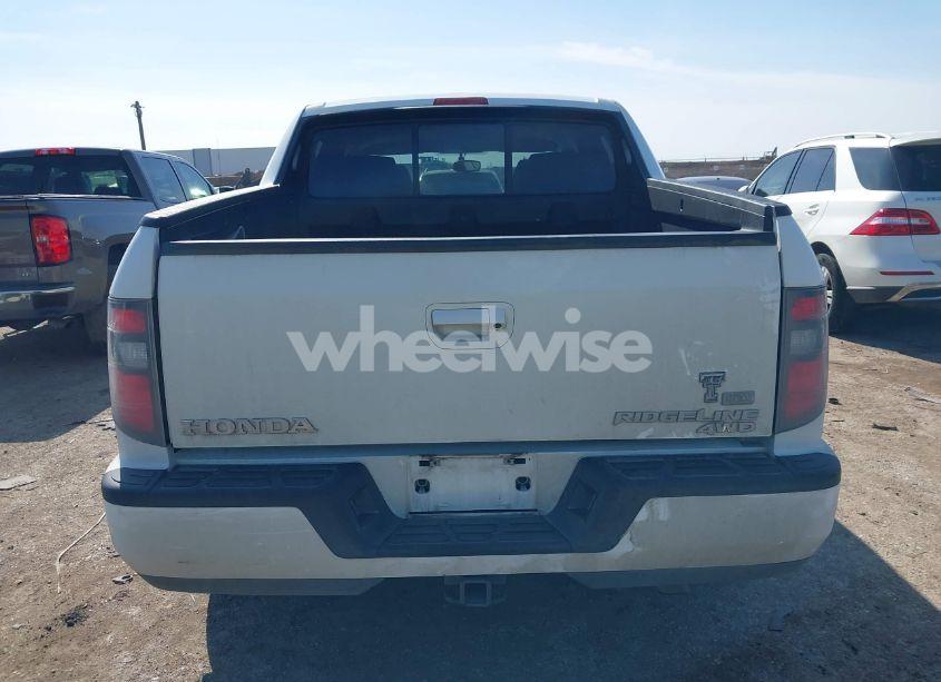 Photo 17 of 2014 Honda Ridgeline SPORT (VIN 5FPYK1F78EB011254)