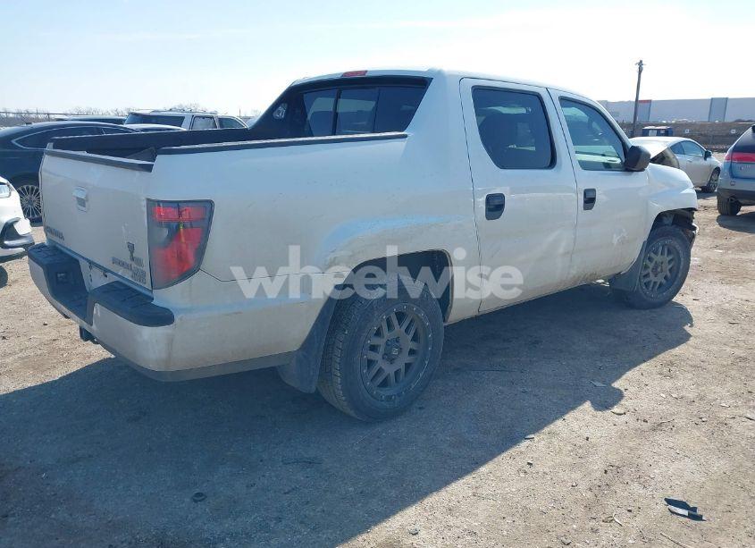 Photo 4 of 2014 Honda Ridgeline SPORT (VIN 5FPYK1F78EB011254)
