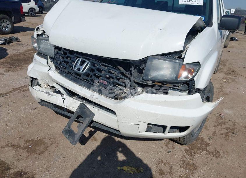 Photo 6 of 2014 Honda Ridgeline SPORT (VIN 5FPYK1F78EB011254)