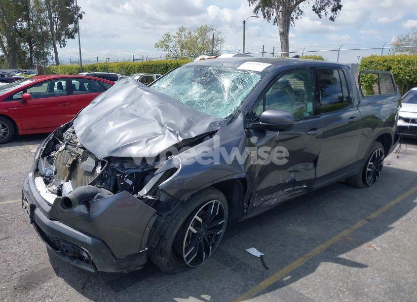 Photo 2 of 2020 Honda Ridgeline 2WD SPORT (VIN 5FPYK2F10LB000196)