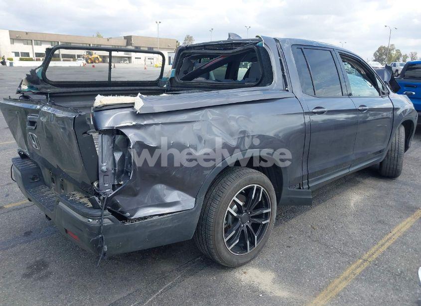 Photo 4 of 2020 Honda Ridgeline 2WD SPORT (VIN 5FPYK2F10LB000196)