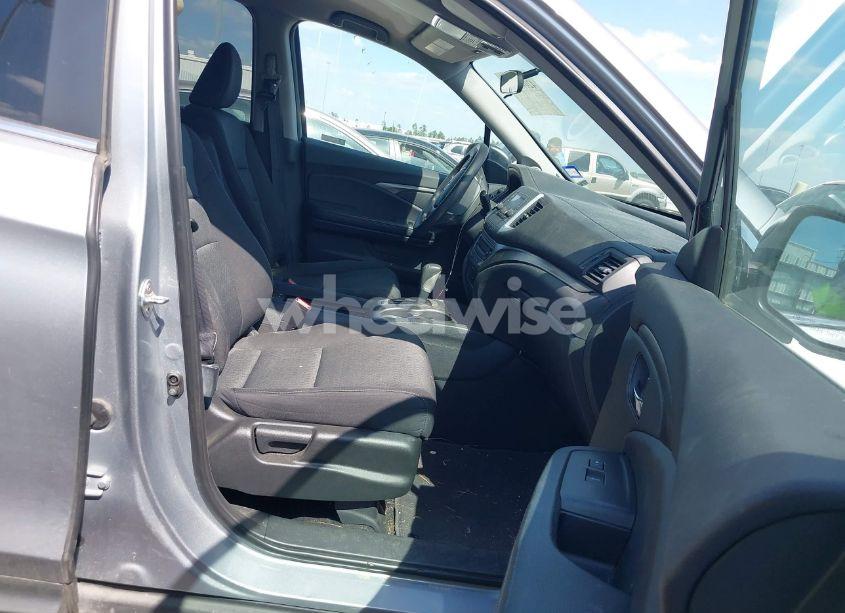 Photo 5 of 2019 Honda Ridgeline RT (VIN 5FPYK2F22KB006427)