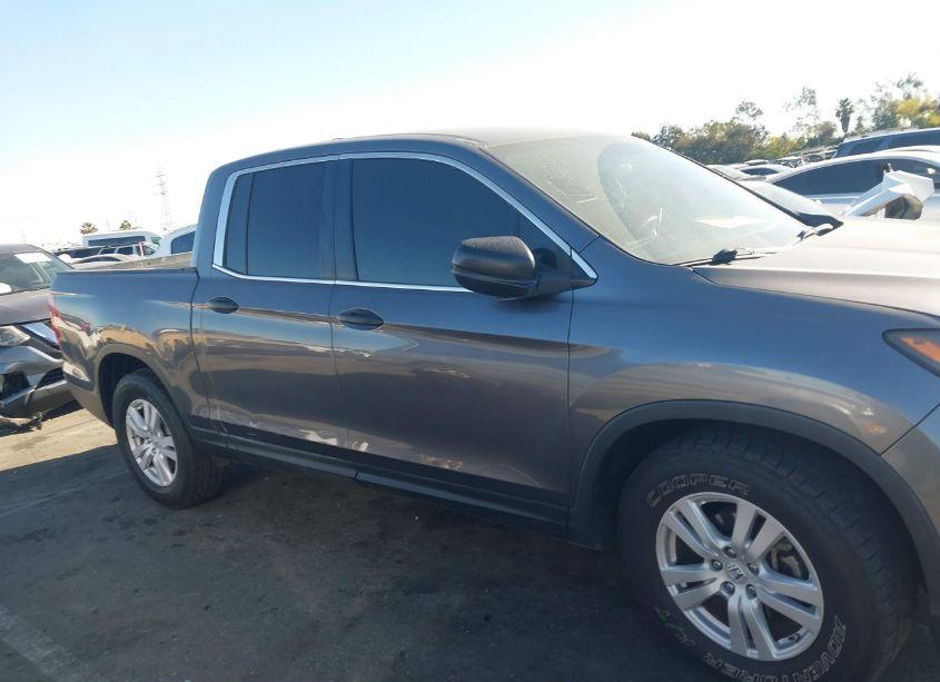 Photo 13 of 2017 Honda Ridgeline RT (VIN 5FPYK2F23HB010124)