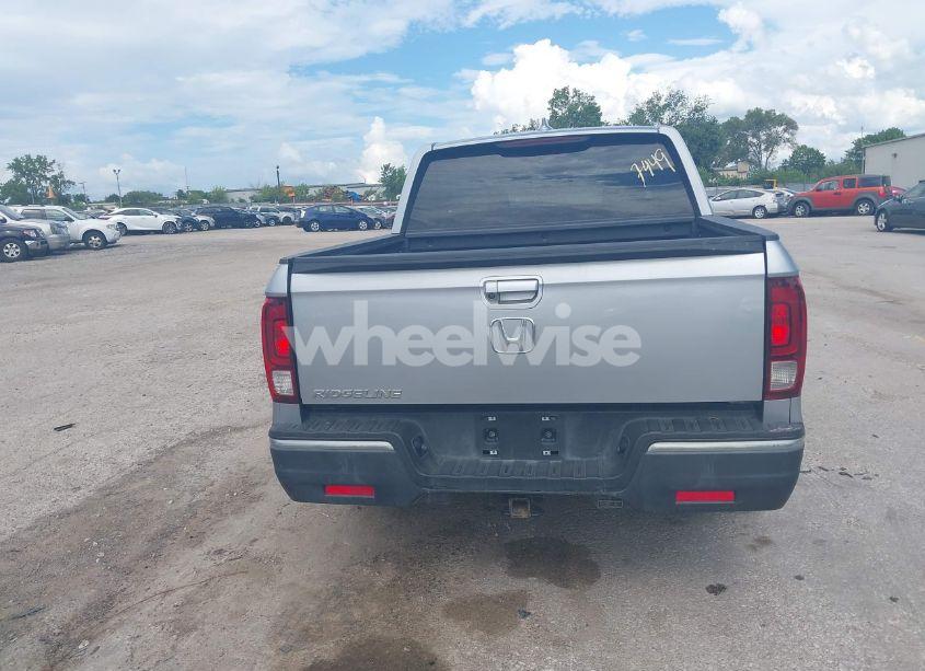 Photo 16 of 2017 Honda Ridgeline RTL (VIN 5FPYK2F51HB001500)