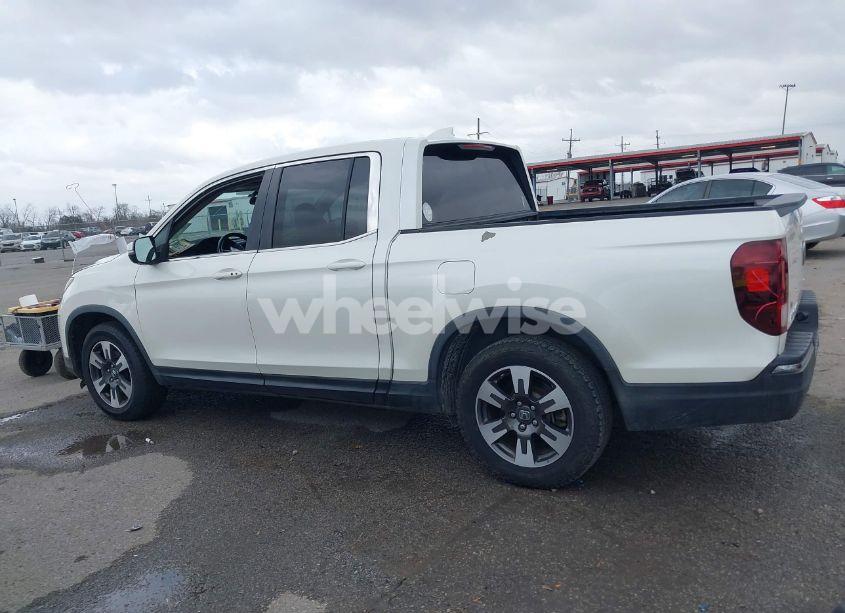 Photo 14 of 2017 Honda Ridgeline RTL (VIN 5FPYK2F51HB005353)