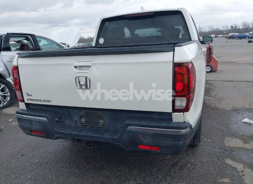Photo 16 of 2017 Honda Ridgeline RTL (VIN 5FPYK2F51HB005353)