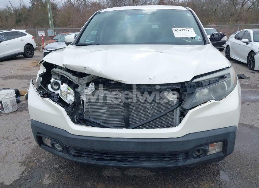 Photo 6 of 2017 Honda Ridgeline RTL (VIN 5FPYK2F51HB005353)