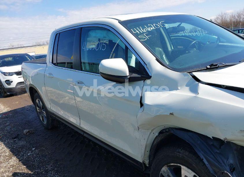 Photo 13 of 2019 Honda Ridgeline RTL (VIN 5FPYK2F5XKB004418)