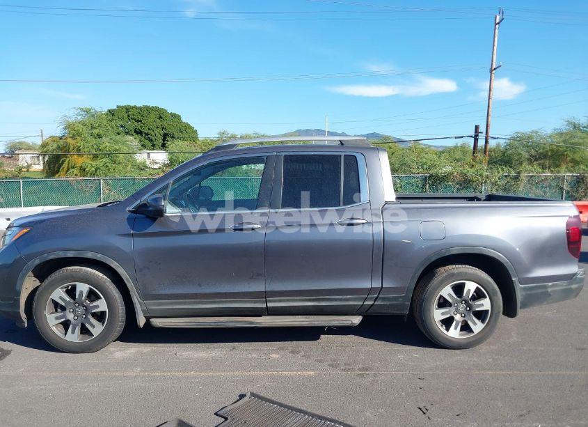 Photo 14 of 2017 Honda Ridgeline RTL-T (VIN 5FPYK2F64HB001113)