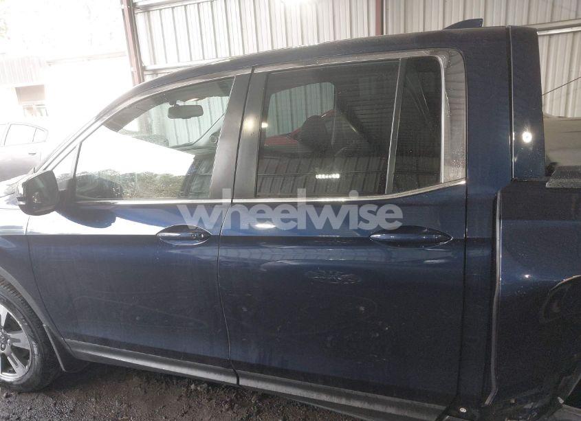 Photo 14 of 2017 Honda Ridgeline RTL-T (VIN 5FPYK2F64HB003234)