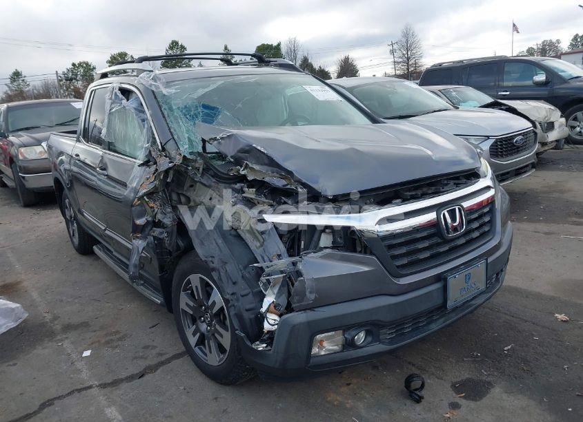 2017 Honda Ridgeline RTL-T (VIN 5FPYK2F65HB004473) main photo