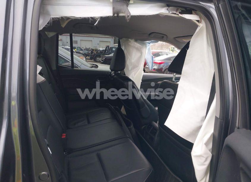 Photo 8 of 2017 Honda Ridgeline RTL-T (VIN 5FPYK2F65HB004473)