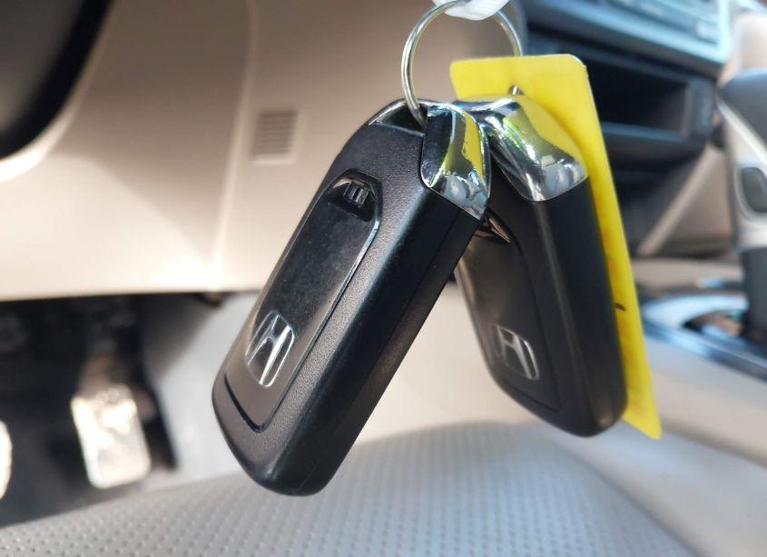 Photo 11 of 2017 Honda Ridgeline RTL-T (VIN 5FPYK2F65HB008765)