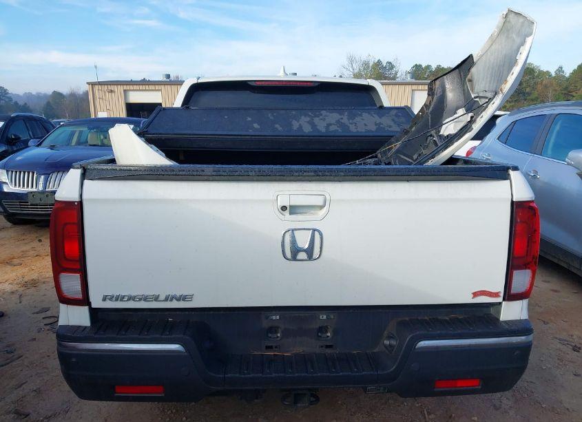 Photo 16 of 2017 Honda Ridgeline RTL-T (VIN 5FPYK2F65HB008765)