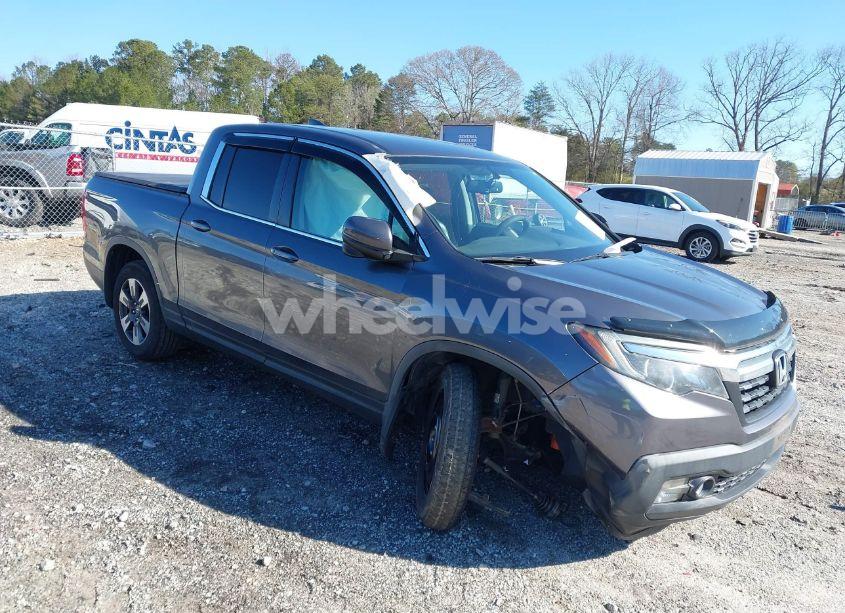 2018 Honda Ridgeline RTL-T (VIN 5FPYK2F65JB001451) main photo