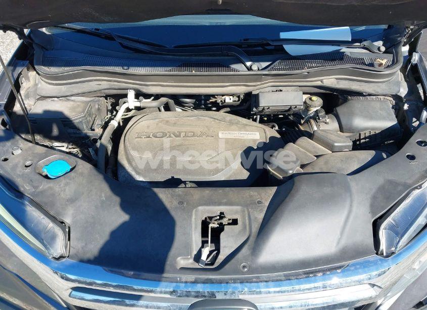 Photo 10 of 2018 Honda Ridgeline RTL-T (VIN 5FPYK2F65JB001451)