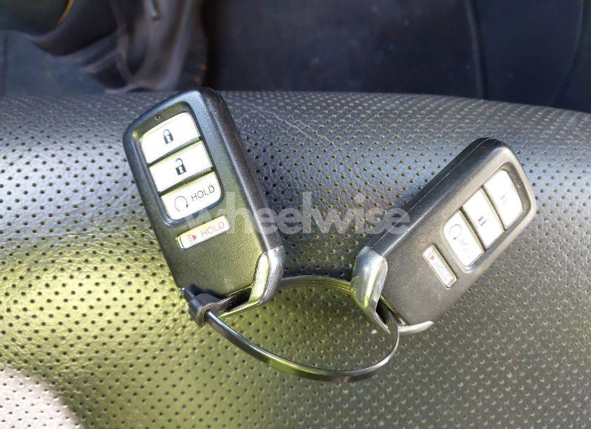 Photo 11 of 2018 Honda Ridgeline RTL-T (VIN 5FPYK2F65JB001451)