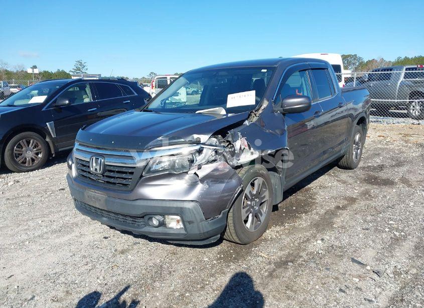 Photo 6 of 2018 Honda Ridgeline RTL-T (VIN 5FPYK2F65JB001451)