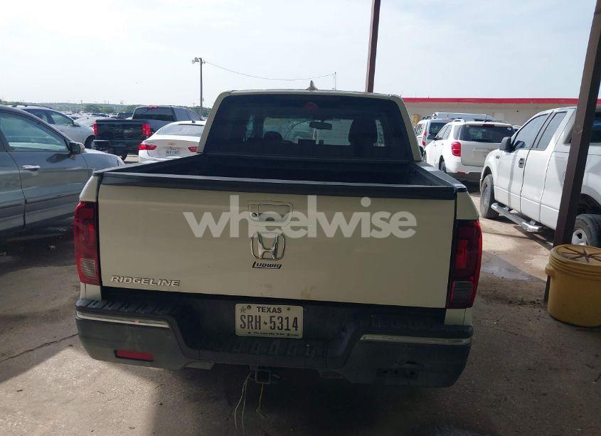 Photo 16 of 2017 Honda Ridgeline RTL-T (VIN 5FPYK2F67HB004457)