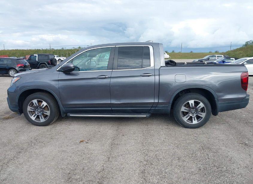 Photo 14 of 2018 Honda Ridgeline RTL-T (VIN 5FPYK2F68JB001444)