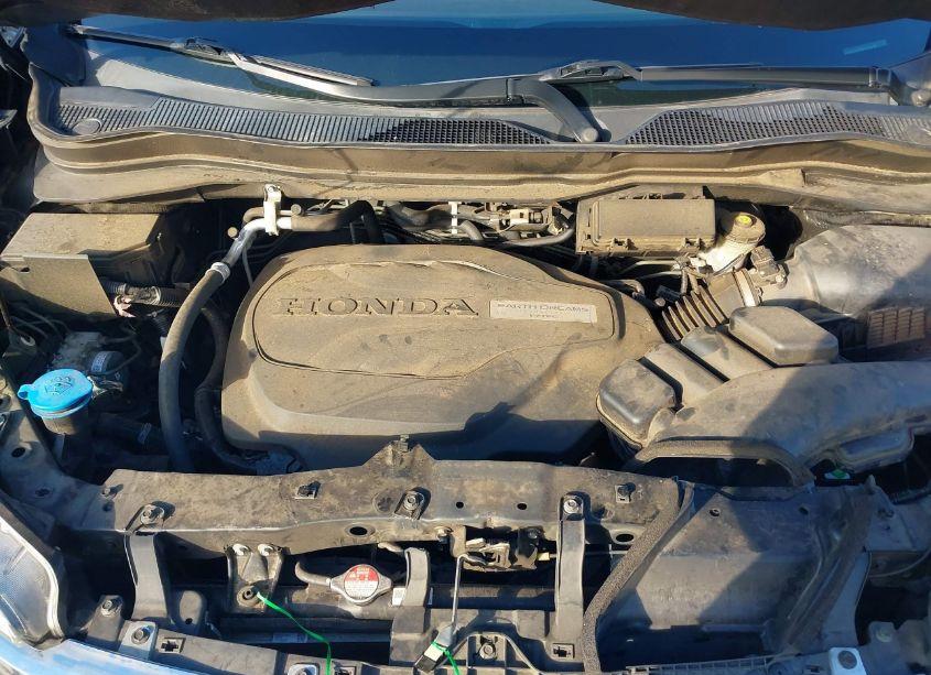 Photo 10 of 2017 Honda Ridgeline RTL-T (VIN 5FPYK2F69HB007537)