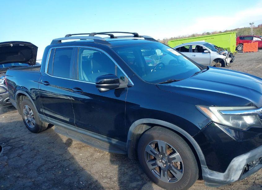 Photo 13 of 2017 Honda Ridgeline RTL-T (VIN 5FPYK2F69HB007537)