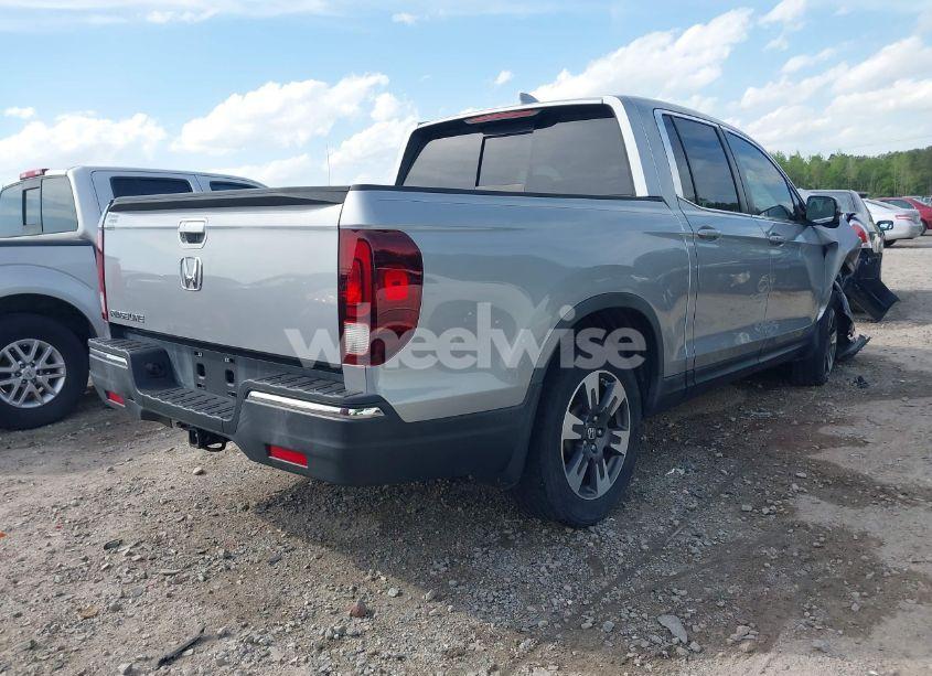Photo 4 of 2019 Honda Ridgeline RTL-T (VIN 5FPYK2F69KB004533)