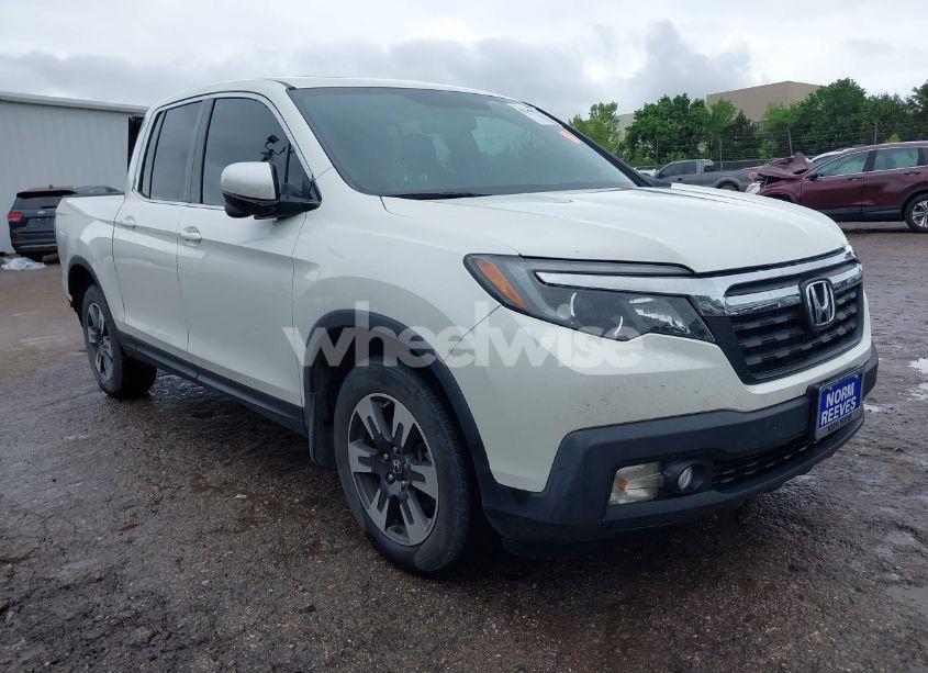 2019 Honda Ridgeline RTL-T (VIN 5FPYK2F69KB004726) main photo