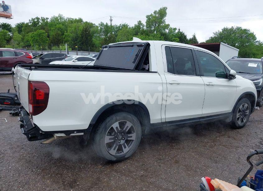 Photo 14 of 2019 Honda Ridgeline RTL-T (VIN 5FPYK2F69KB004726)