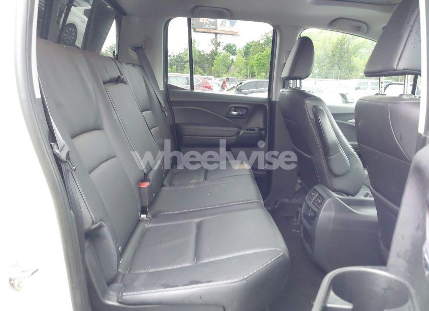 Photo 8 of 2019 Honda Ridgeline RTL-T (VIN 5FPYK2F69KB004726)