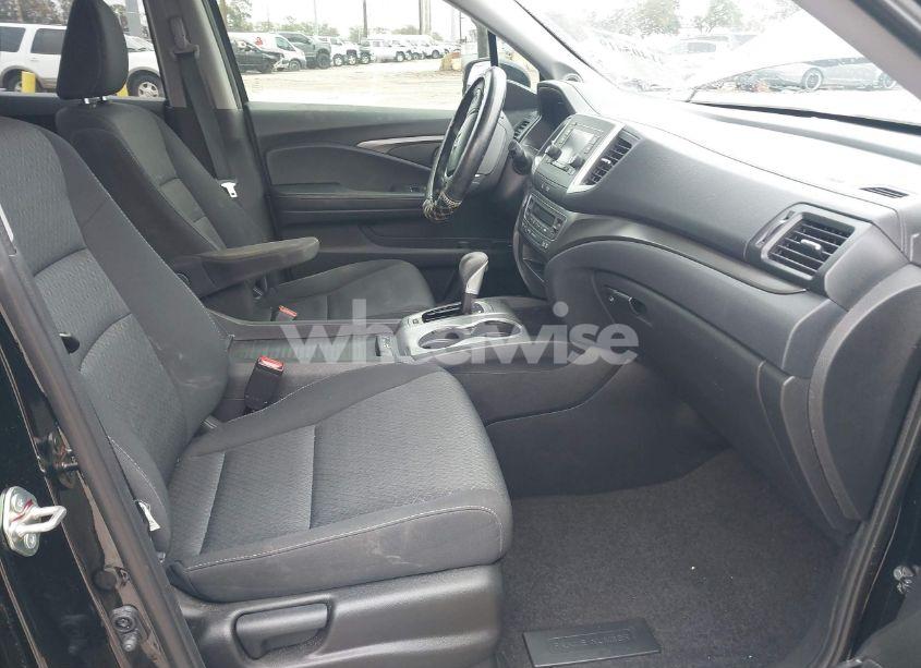 Photo 5 of 2019 Honda Ridgeline SPORT (VIN 5FPYK3F10KB044848)