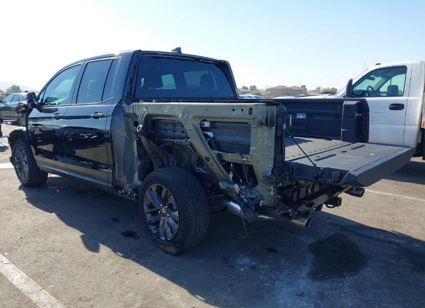 Photo 3 of 2024 Honda Ridgeline SPORT (VIN 5FPYK3F10RB000357)