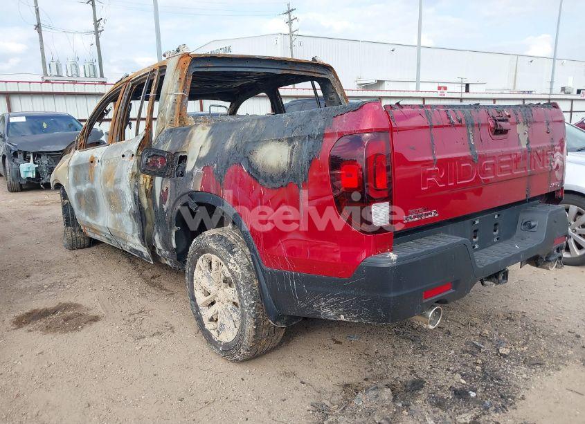 Photo 3 of 2024 Honda Ridgeline SPORT (VIN 5FPYK3F10RB028904)