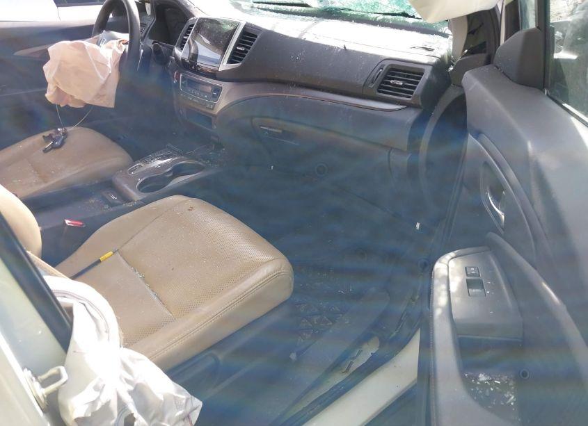 Photo 5 of 2020 Honda Ridgeline AWD SPORT (VIN 5FPYK3F11LB020351)