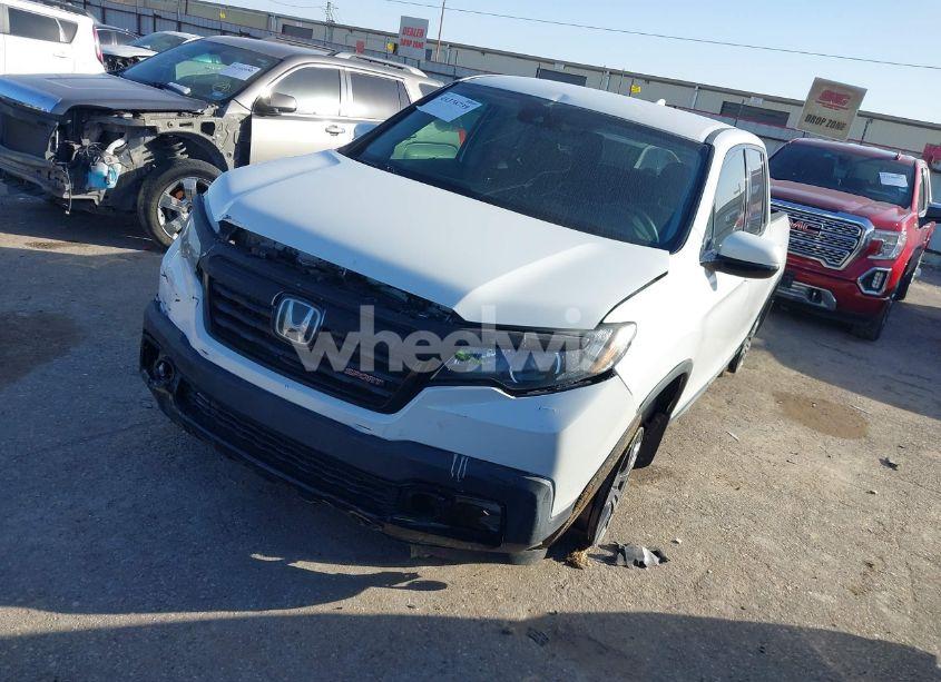Photo 2 of 2020 Honda Ridgeline AWD SPORT (VIN 5FPYK3F11LB021158)