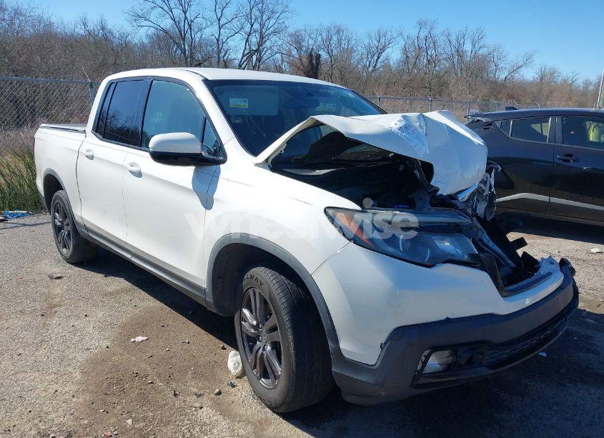 2018 Honda Ridgeline SPORT (VIN 5FPYK3F12JB001126) main photo